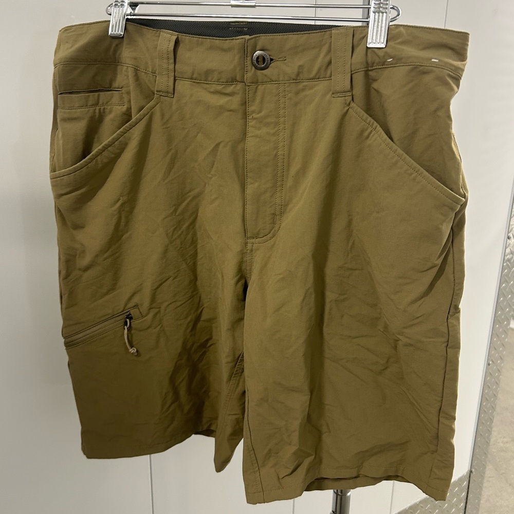 Patagonia Quandary Shorts, Size 34